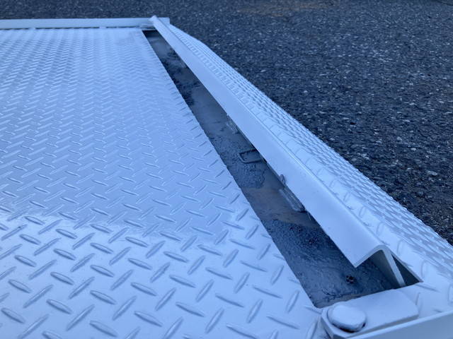 いすゞエルフダブルキャブ（Wキャブ）小型（2t・3t）[写真15]