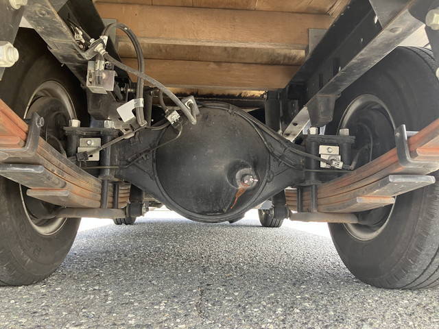 いすゞエルフダブルキャブ（Wキャブ）小型（2t・3t）[写真22]