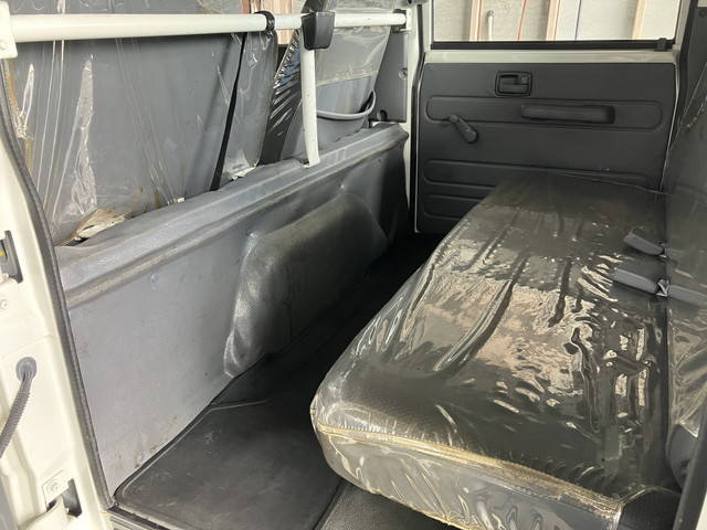 いすゞエルフダブルキャブ（Wキャブ）小型（2t・3t）[写真26]