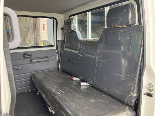 いすゞエルフダブルキャブ（Wキャブ）小型（2t・3t）[写真27]