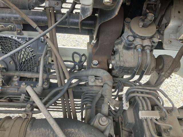 三菱ふそうキャンタークレーン4段小型（2t・3t）[写真31]