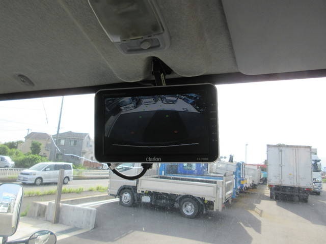 三菱ふそうキャンターアルミバン小型（2t・3t）[写真18]