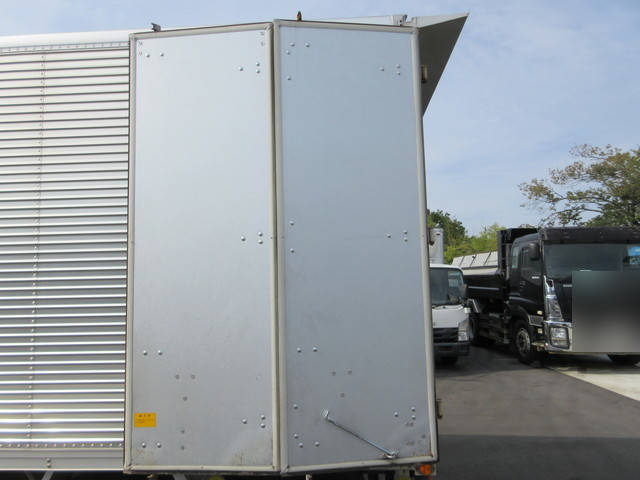 三菱ふそうキャンターアルミバン小型（2t・3t）[写真31]