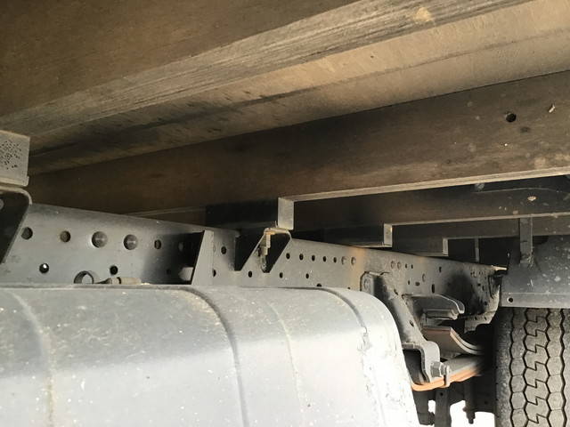 いすゞエルフアルミブロック小型（2t・3t）[写真16]