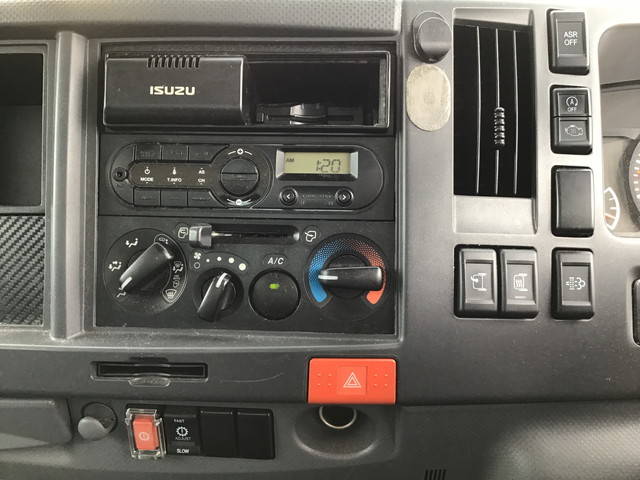 いすゞエルフアルミブロック小型（2t・3t）[写真32]