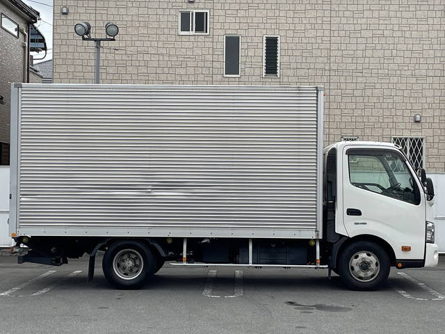 日野デュトロアルミバン小型（2t・3t）[写真05]