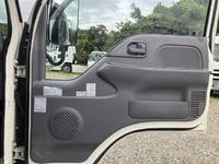 いすゞエルフクレーン3段小型（2t・3t）[写真28]