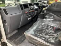 いすゞエルフクレーン3段小型（2t・3t）[写真32]