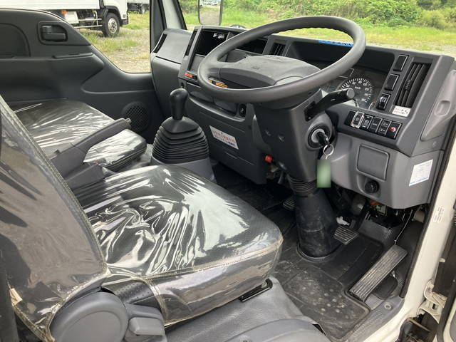 いすゞエルフクレーン3段小型（2t・3t）[写真33]