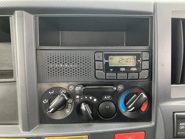 いすゞエルフクレーン3段小型（2t・3t）[写真39]