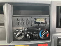 いすゞエルフクレーン3段小型（2t・3t）[写真39]