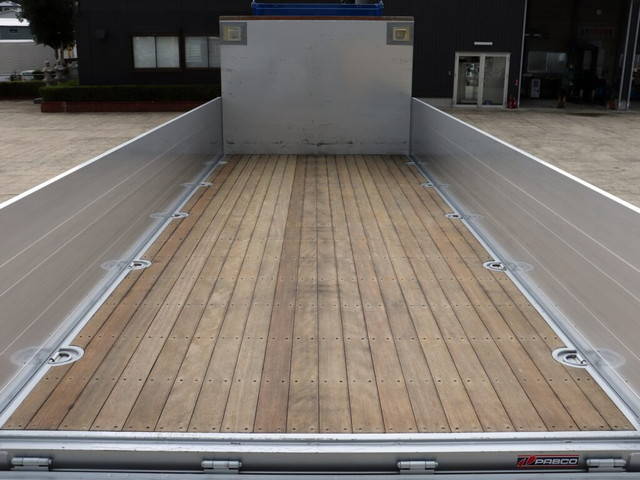 いすゞフォワードアルミブロック中型（4t）[写真12]