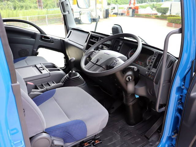 いすゞフォワードアルミブロック中型（4t）[写真28]