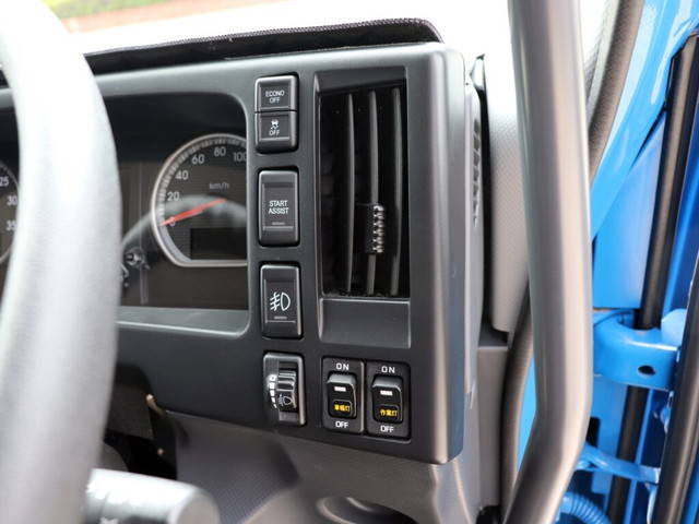 いすゞフォワードアルミブロック中型（4t）[写真33]