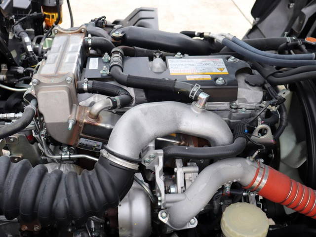 いすゞフォワードアルミブロック中型（4t）[写真38]