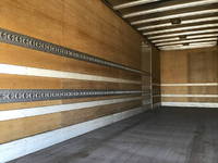 UDトラックスクオンアルミバン大型（10t）[写真11]