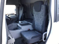 UDトラックスクオンアルミバン大型（10t）[写真27]