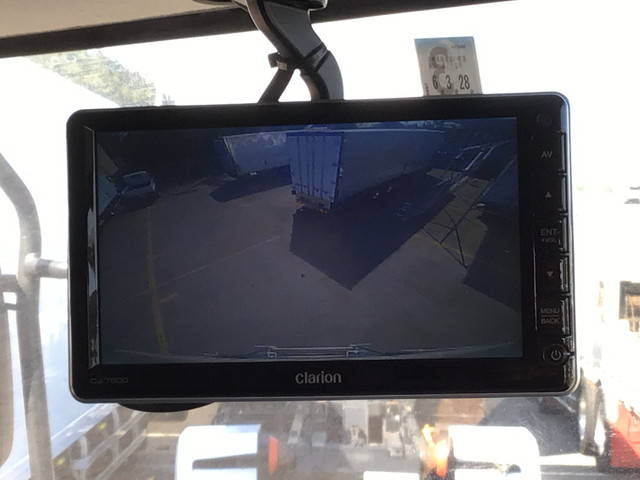 UDトラックスクオンアルミバン大型（10t）[写真34]