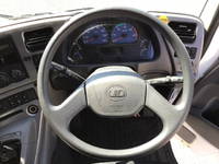 UDトラックスクオンアルミバン大型（10t）[写真36]