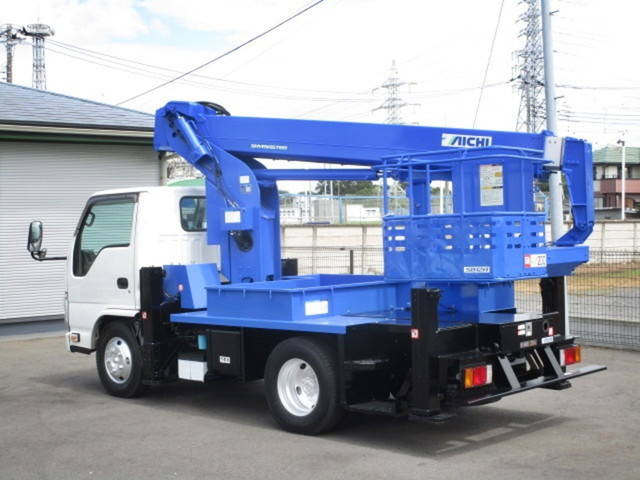 いすゞエルフ高所作業車小型（2t・3t）[写真03]