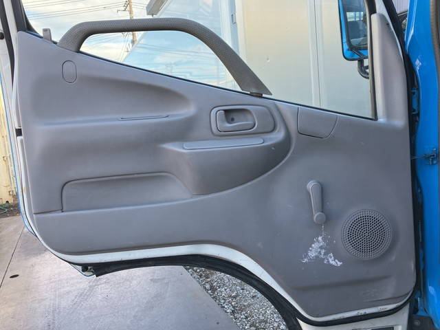 トヨタダイナ平ボディ小型（2t・3t）[写真25]