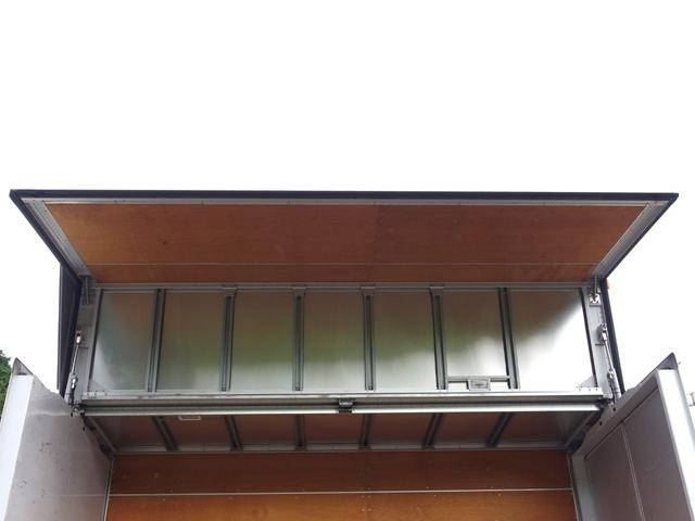 三菱ふそうキャンターアルミウイング小型（2t・3t）[写真18]