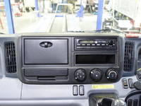 三菱ふそうキャンターアルミウイング小型（2t・3t）[写真33]