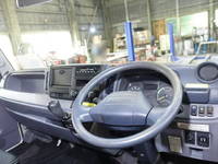 三菱ふそうキャンターアルミウイング小型（2t・3t）[写真34]