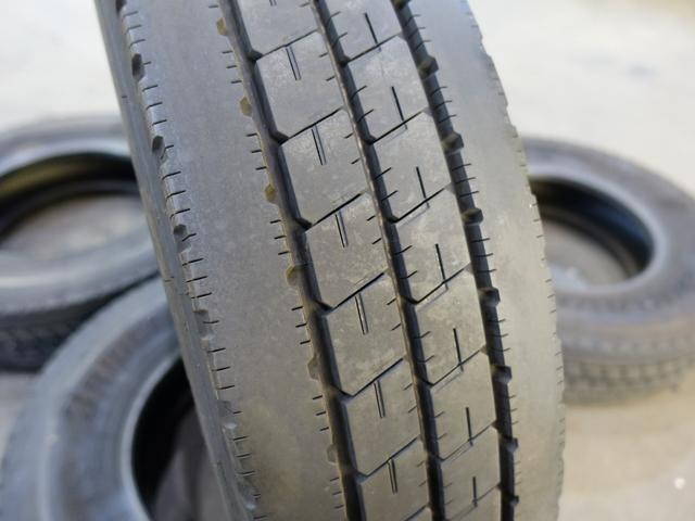 三菱ふそうキャンターアルミウイング小型（2t・3t）[写真39]