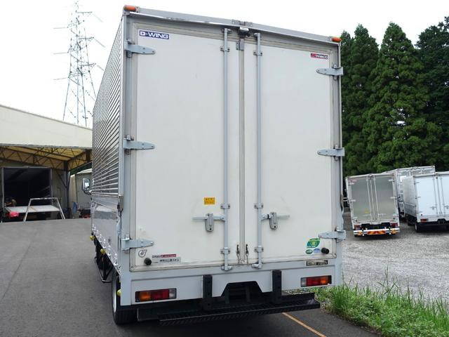 三菱ふそうキャンターアルミウイング小型（2t・3t）[写真02]