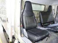 三菱ふそうキャンターアルミウイング小型（2t・3t）[写真26]