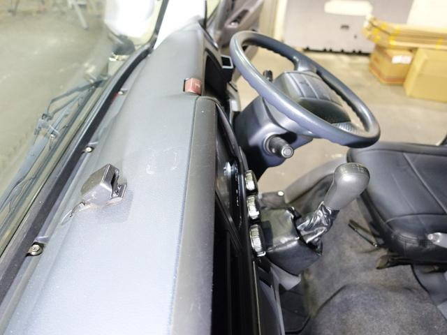 三菱ふそうキャンターアルミウイング小型（2t・3t）[写真33]