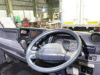 三菱ふそうキャンターアルミウイング小型（2t・3t）[写真35]