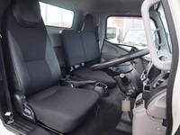 三菱ふそうキャンター平ボディ小型（2t・3t）[写真24]