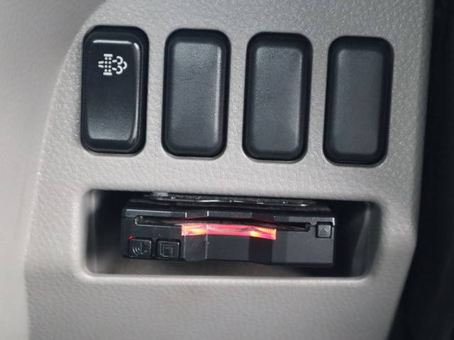 三菱ふそうキャンター平ボディ小型（2t・3t）[写真30]