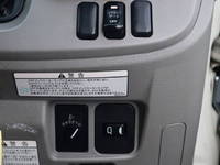 三菱ふそうキャンター平ボディ小型（2t・3t）[写真31]