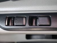 三菱ふそうキャンター平ボディ小型（2t・3t）[写真32]