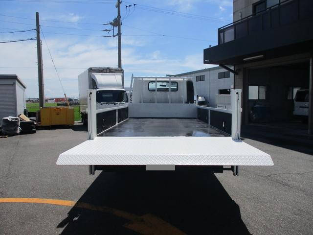 日野デュトロ平ボディ小型（2t・3t）[写真08]