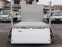 トヨタダイナアルミブロック小型（2t・3t）[写真13]