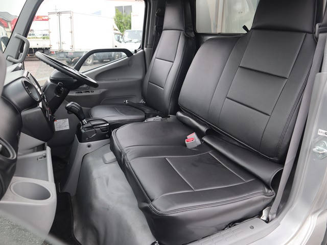 トヨタダイナアルミブロック小型（2t・3t）[写真29]