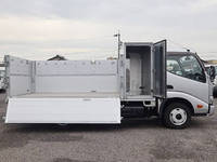 トヨタダイナアルミブロック小型（2t・3t）[写真08]