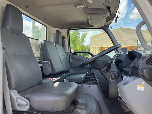 日野デュトロ平ボディ小型（2t・3t）[写真27]