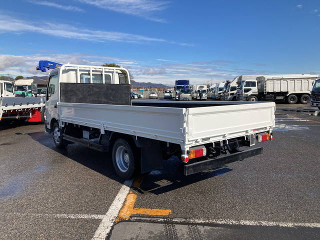 日野デュトロ平ボディ小型（2t・3t）[写真04]