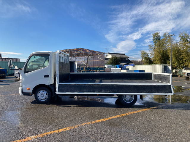 日野デュトロ平ボディ小型（2t・3t）[写真07]