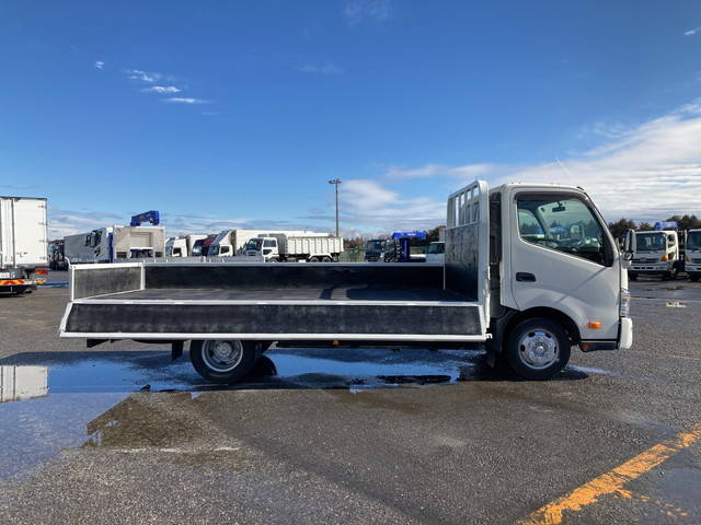日野デュトロ平ボディ小型（2t・3t）[写真08]
