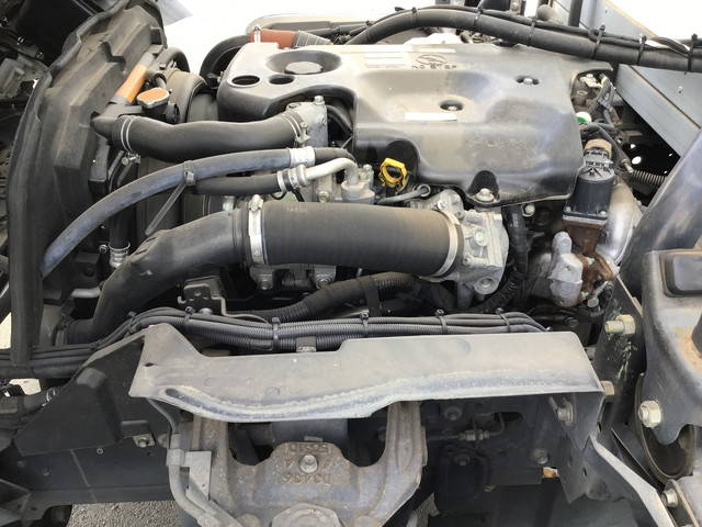 いすゞエルフ冷凍車（冷蔵車）小型（2t・3t）[写真25]