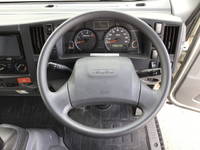 いすゞエルフ冷凍車（冷蔵車）小型（2t・3t）[写真33]