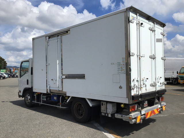 いすゞエルフ冷凍車（冷蔵車）小型（2t・3t）[写真04]