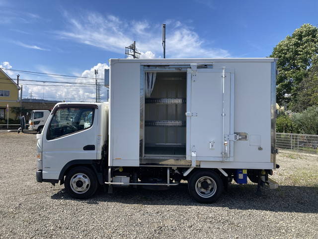 三菱ふそうキャンター冷凍車（冷蔵車）小型（2t・3t）[写真06]