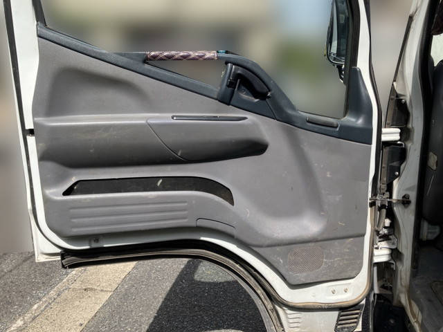 三菱ふそうキャンターダンプ小型（2t・3t）[写真18]